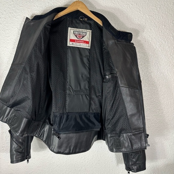 First Gear Motorcycle Black Leather Jacket Size 44 - Picture 3 of 13